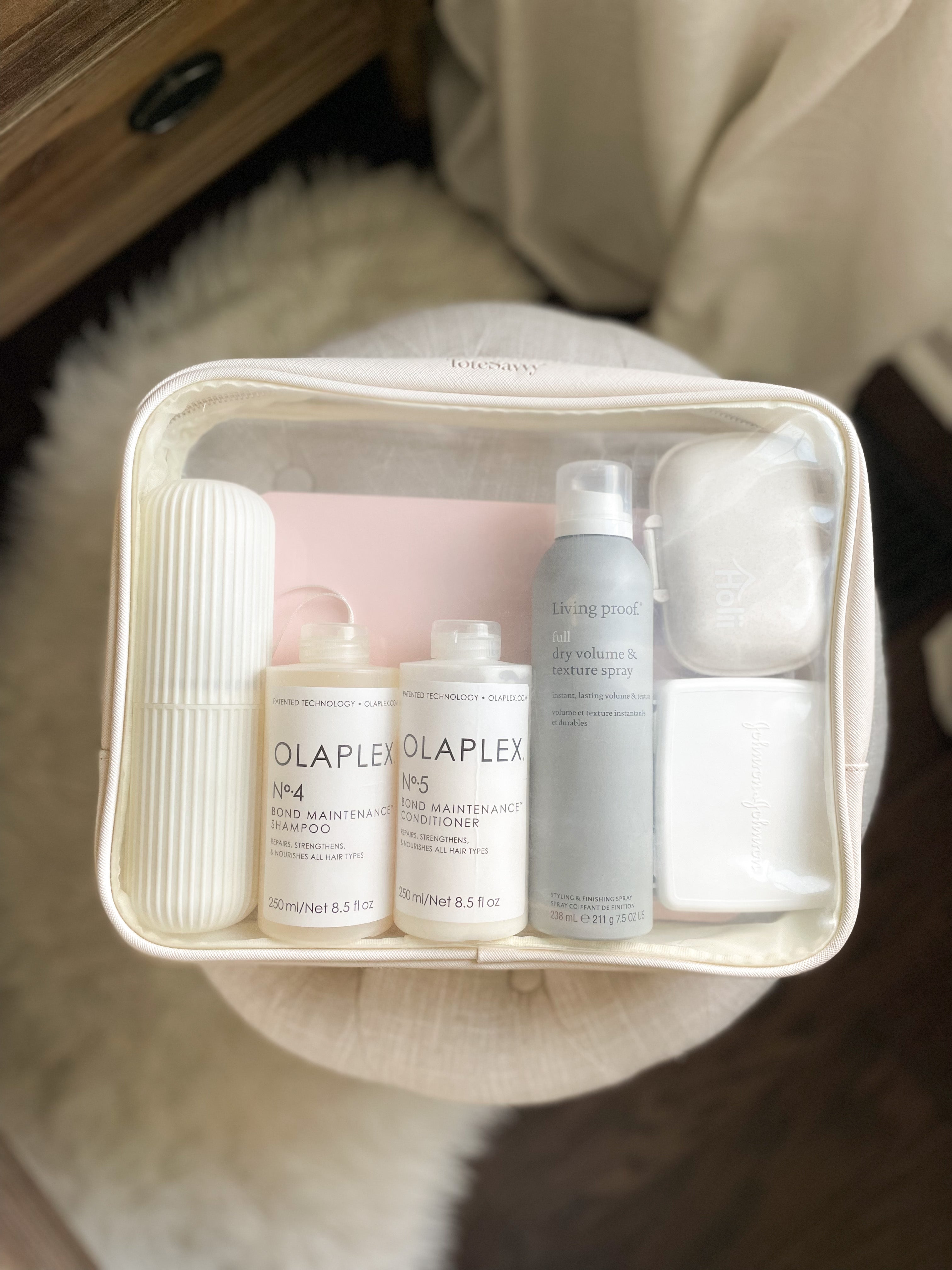 clear pouch set