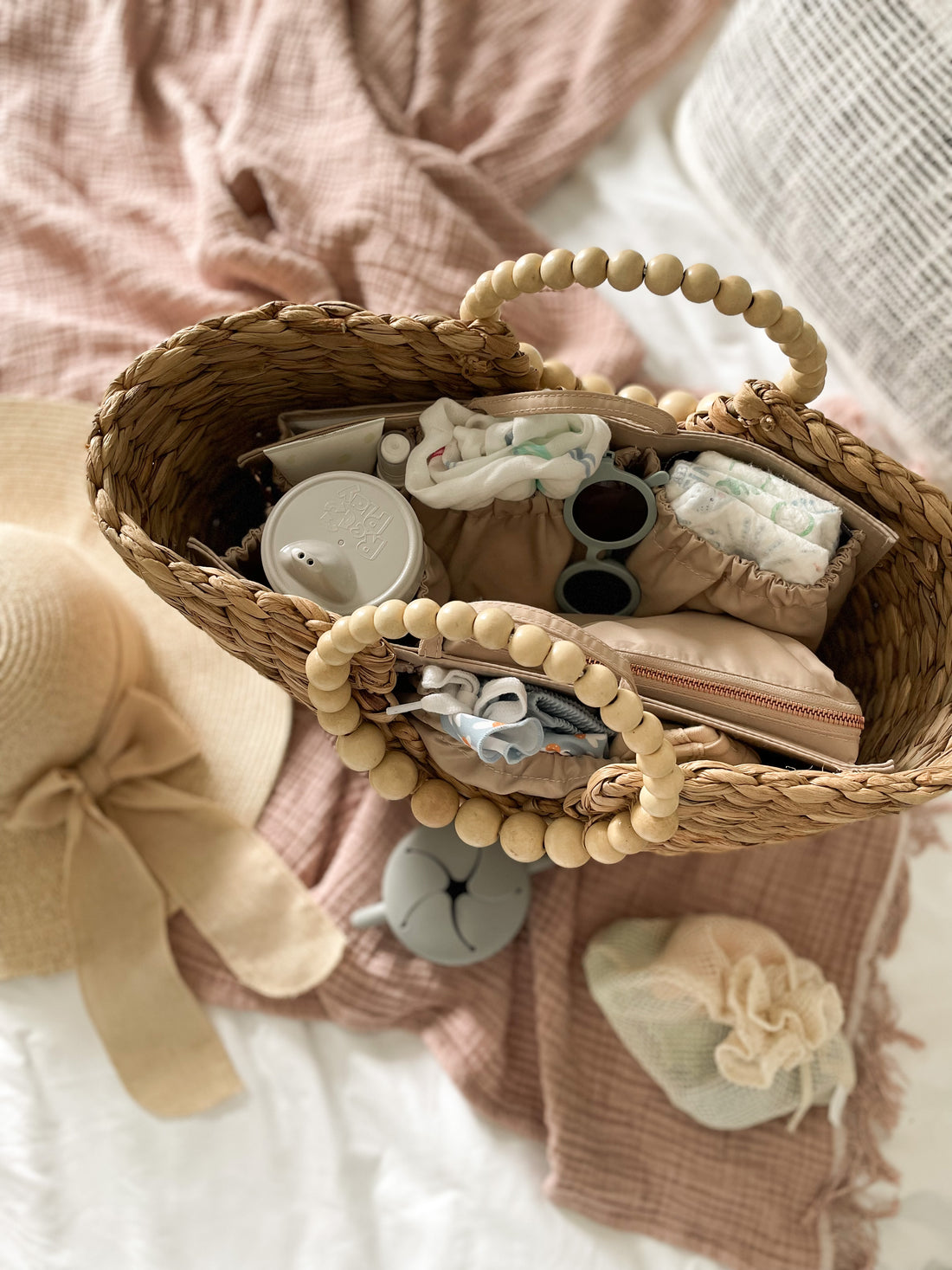 Packing Beach & Pool Tote Essentials in the ToteSavvy Deluxe (with Kid